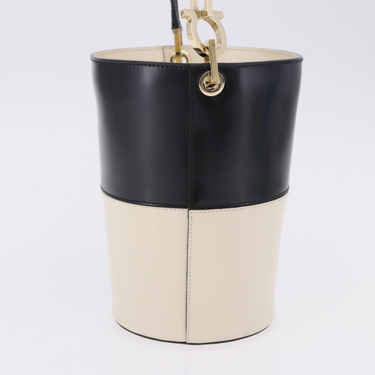 Salvatore Ferragamo Gancini Shoulder Bag Leather Ivory Gold Tone Auth 198472A