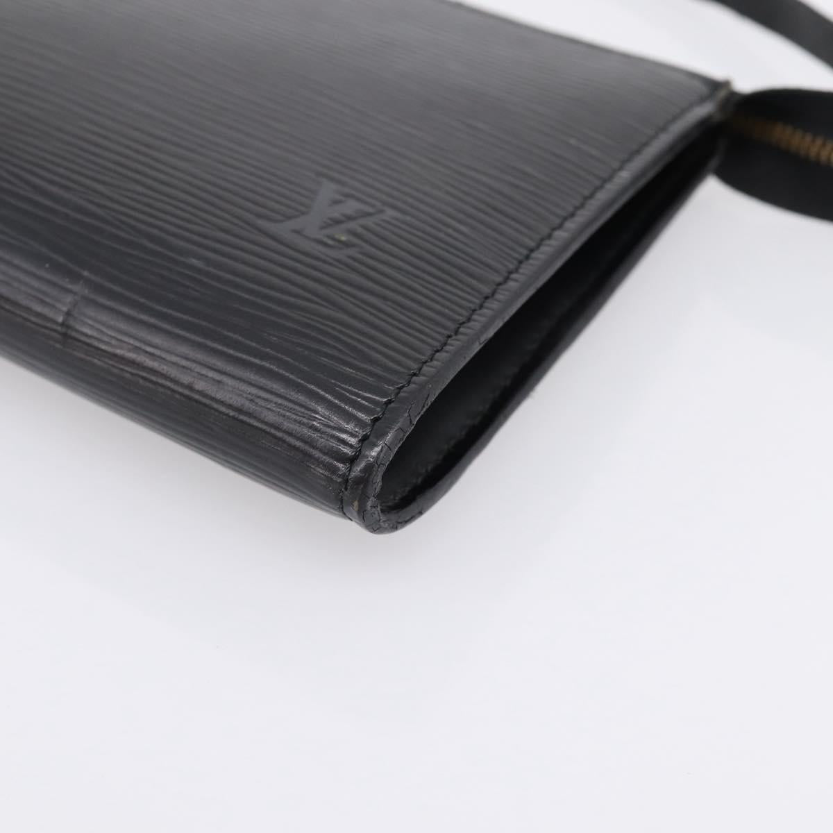 LOUIS VUITTON Epi Pochette Accessoires Pouch Black M52982 LV Auth 198701A