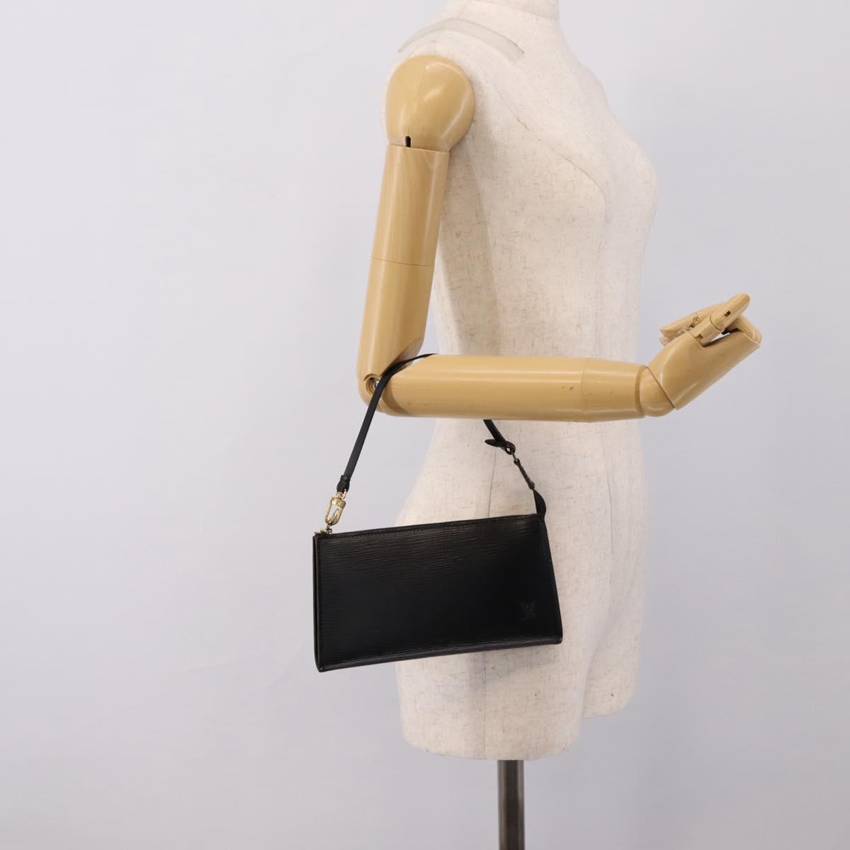 LOUIS VUITTON Epi Pochette Accessoires Pouch Black M52982 LV Auth 198701A