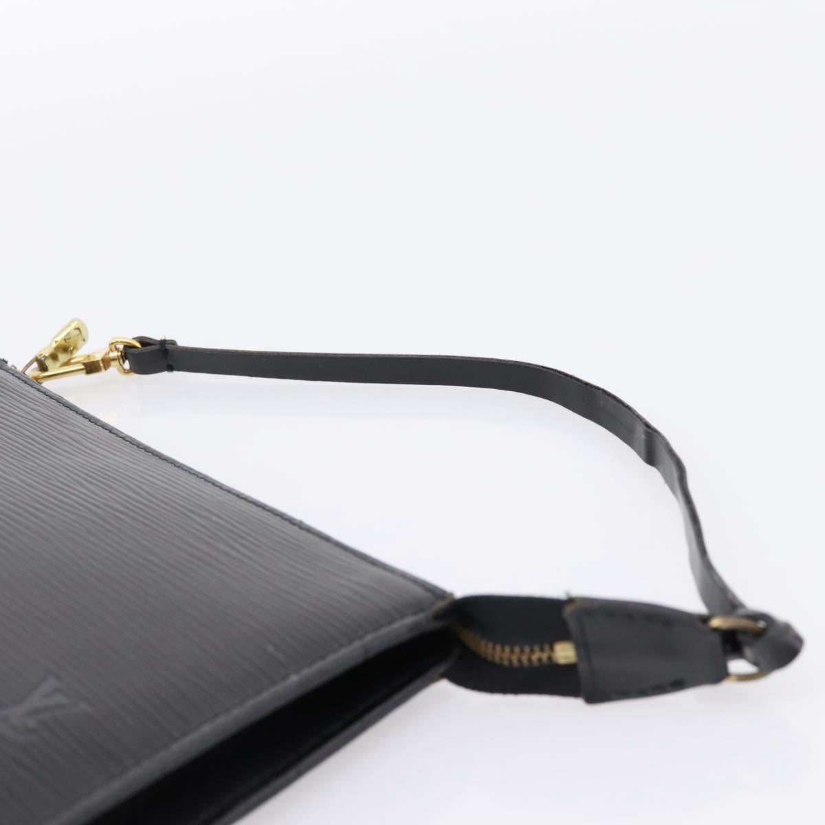 LOUIS VUITTON Epi Pochette Accessoires Pouch Black M52982 LV Auth 198701A