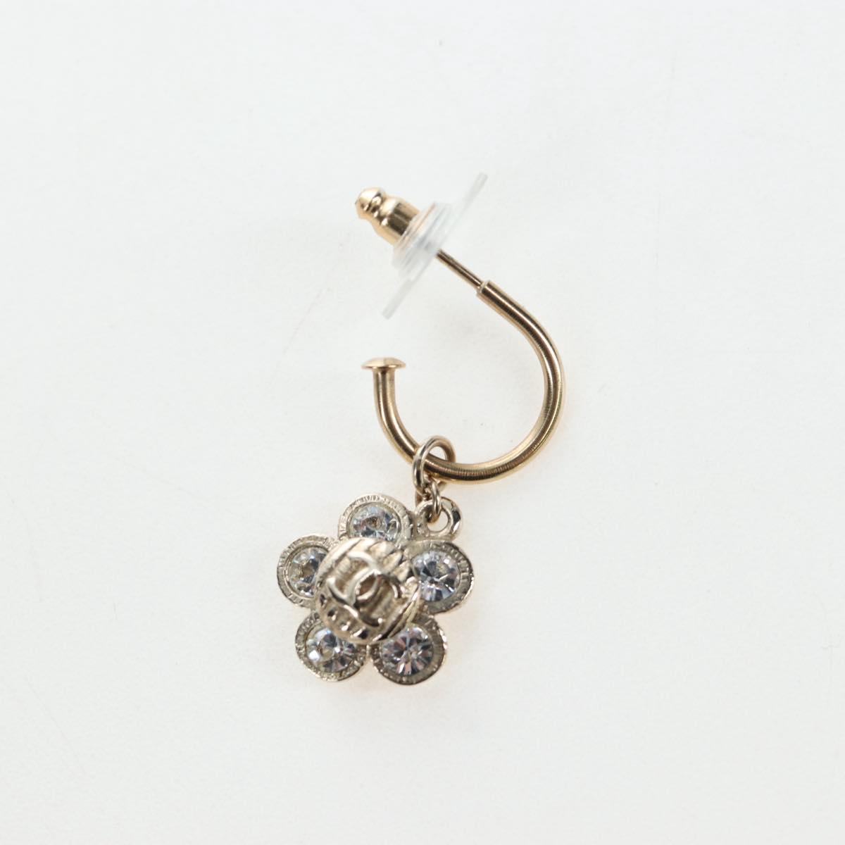 CHANEL Pierce Metal Champagne Gold CC Auth 198815M