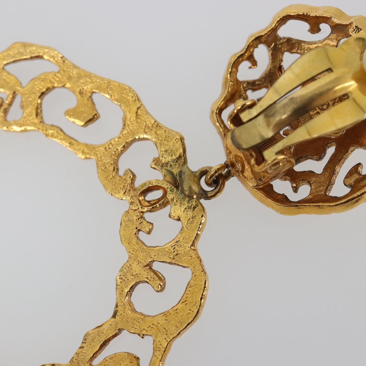 CHANEL Pierce Metal Gold Tone CC Auth 198818V