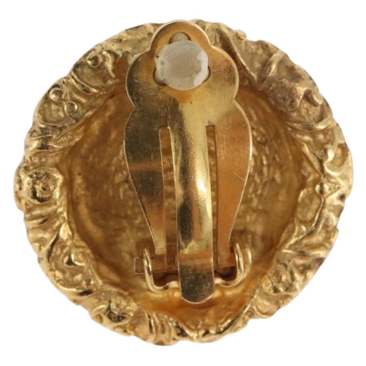 CHANEL Earring Metal Gold Tone CC Auth 198820