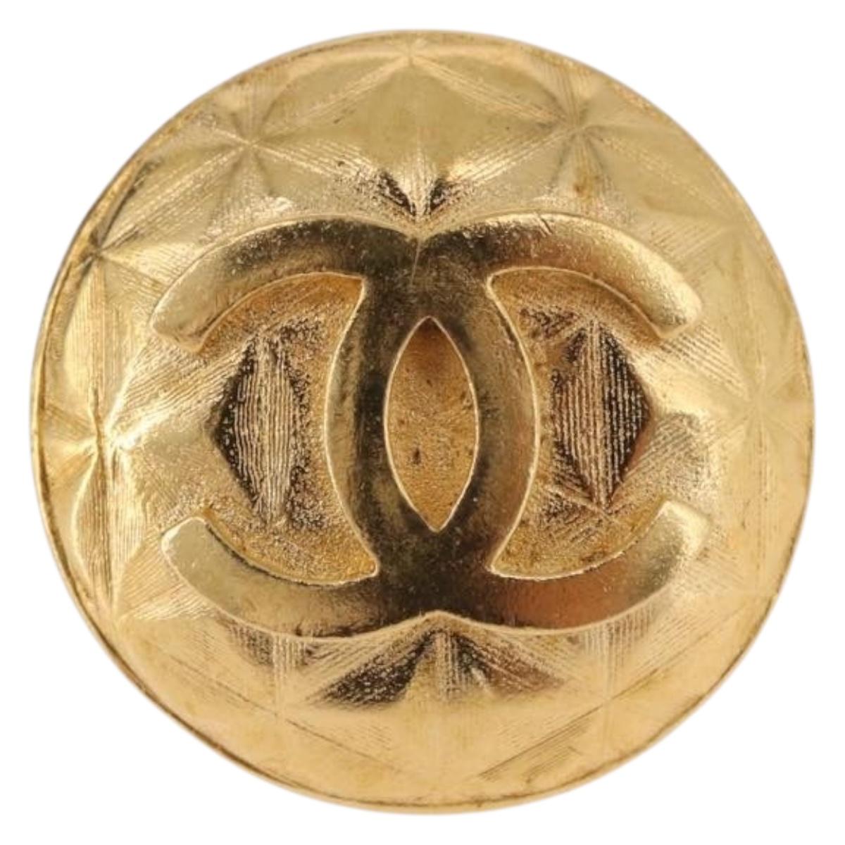 CHANEL Earring metal Gold Tone CC Auth 198844V