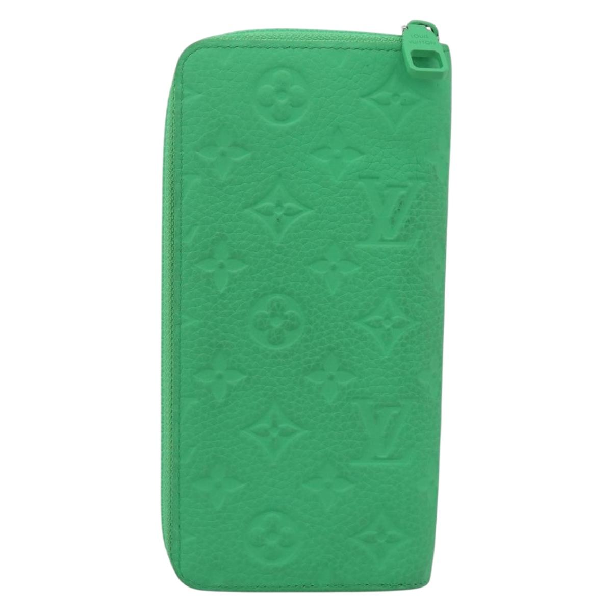 LOUIS VUITTON Taurillon Clemence Zippy Wallet Vertical Green M81549 Auth 198868M