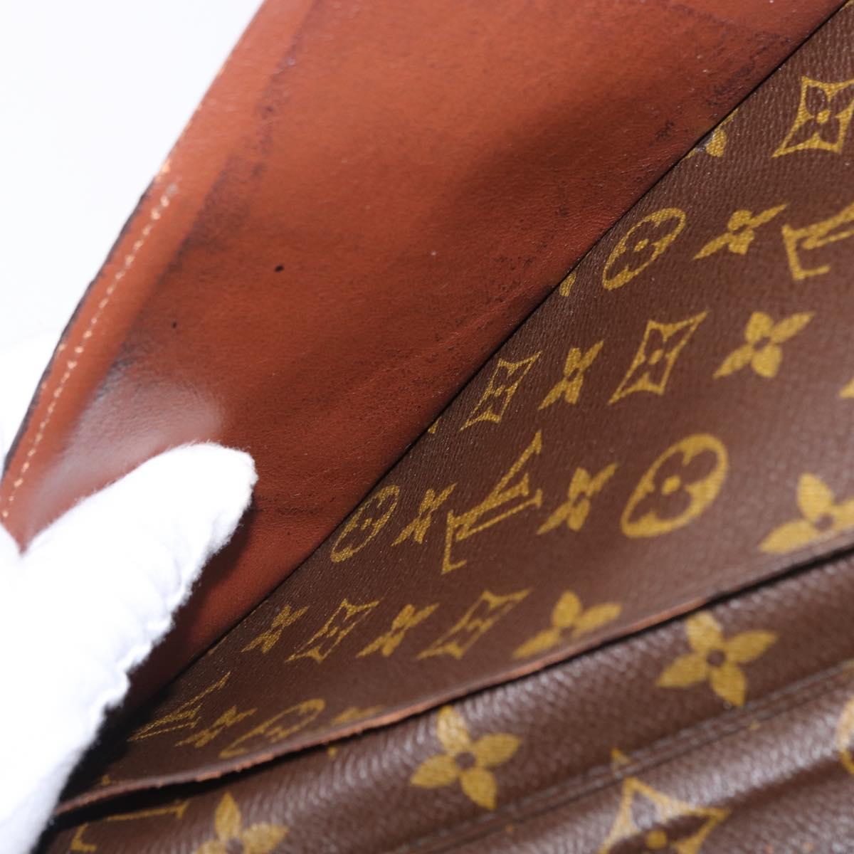 LOUIS VUITTON Monogram Poche Escapade Travel Case M60113 LV Auth 198870