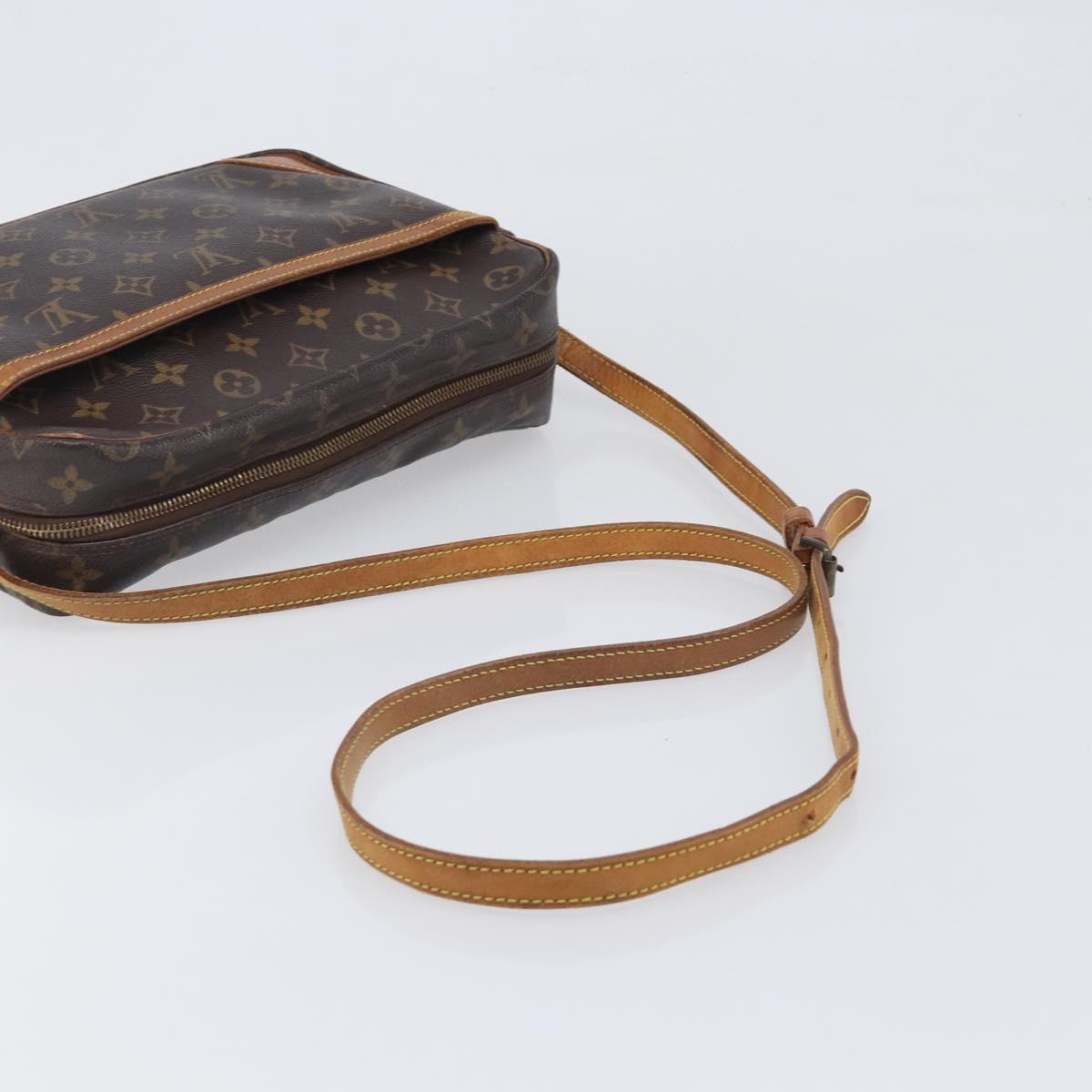 LOUIS VUITTON Monogram Trocadero 30 Shoulder Bag M51272 LV Auth 198933