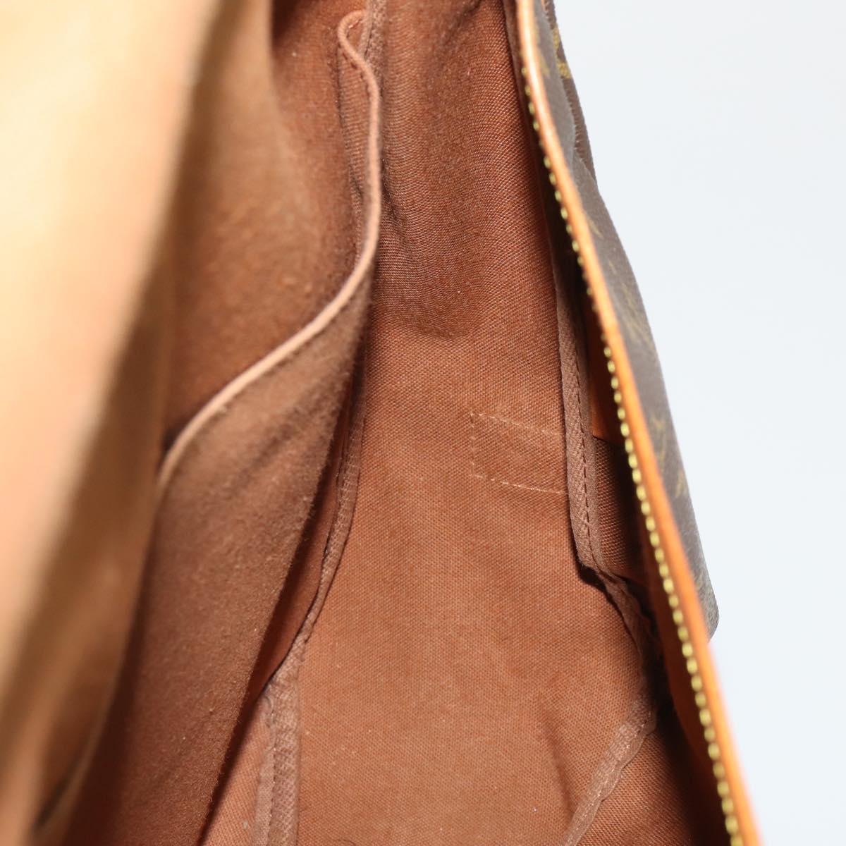 LOUIS VUITTON Monogram Saumur 43 Shoulder Bag M42252 LV Auth 198992