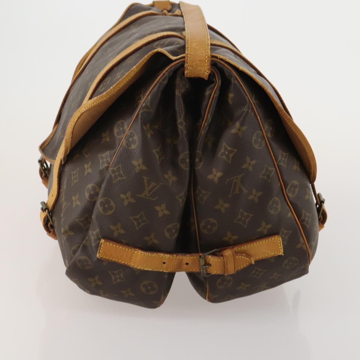 LOUIS VUITTON Monogram Saumur 43 Shoulder Bag M42252 LV Auth 198992