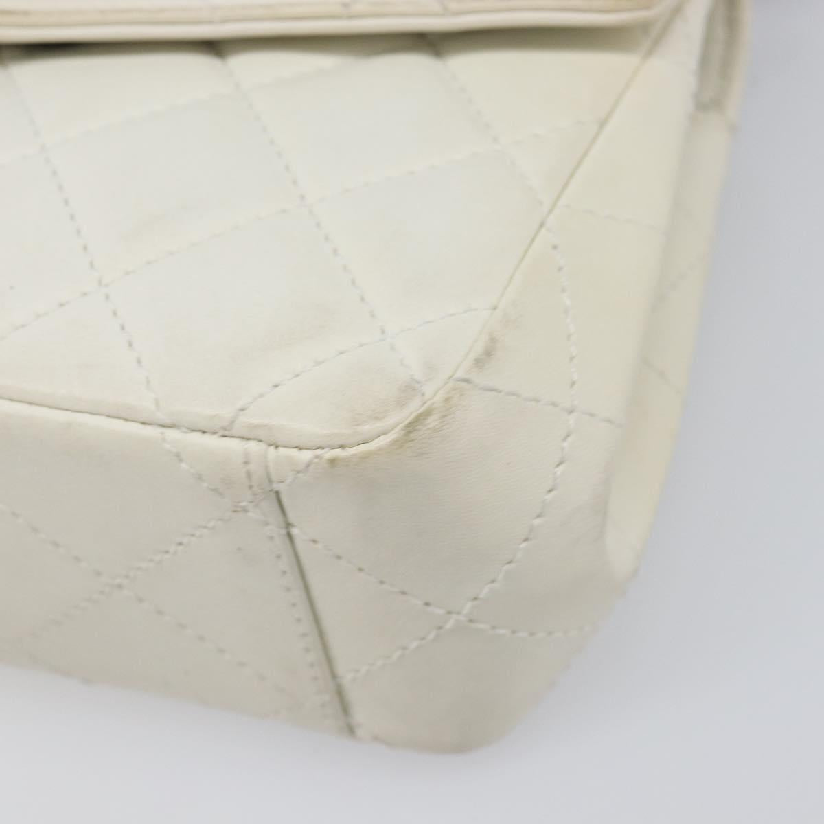 CHANEL Matelasse Chain Shoulder Bag Lamb Skin White Black CC Auth 199038