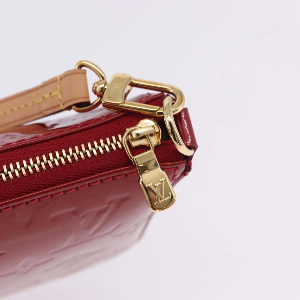 LOUIS VUITTON Monogram Vernis Pochette Accessoires Rouge Grunadine Auth 199154V