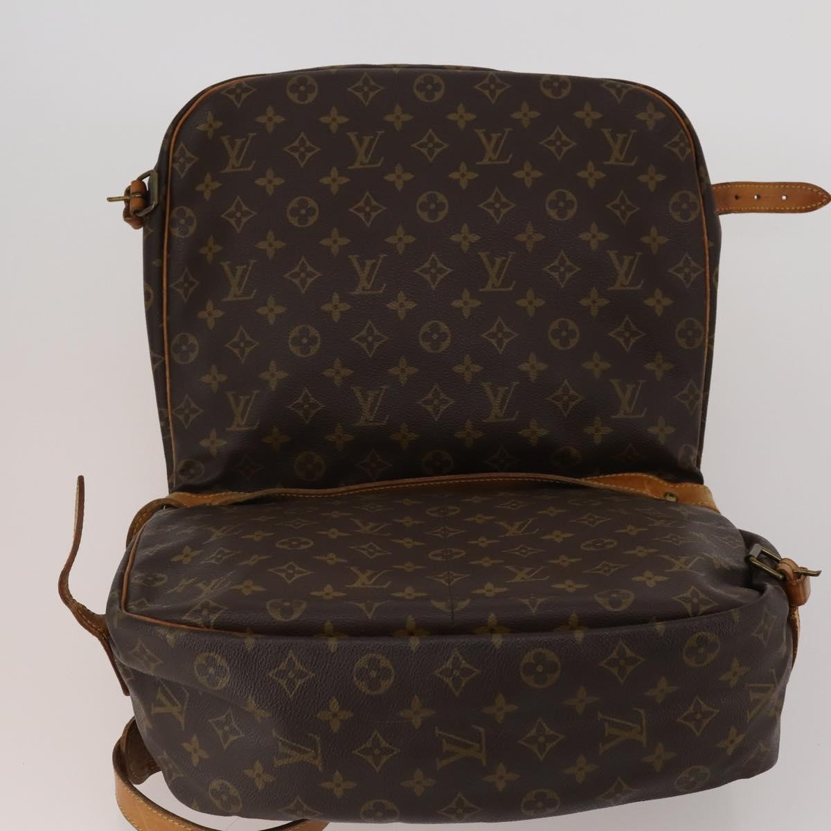 LOUIS VUITTON Monogram Saumur 35 Shoulder Bag M42254 LV Auth 199354