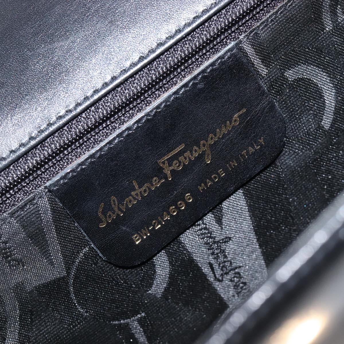 Salvatore Ferragamo Gancini Shoulder Bag Leather Black Gold Auth 199456