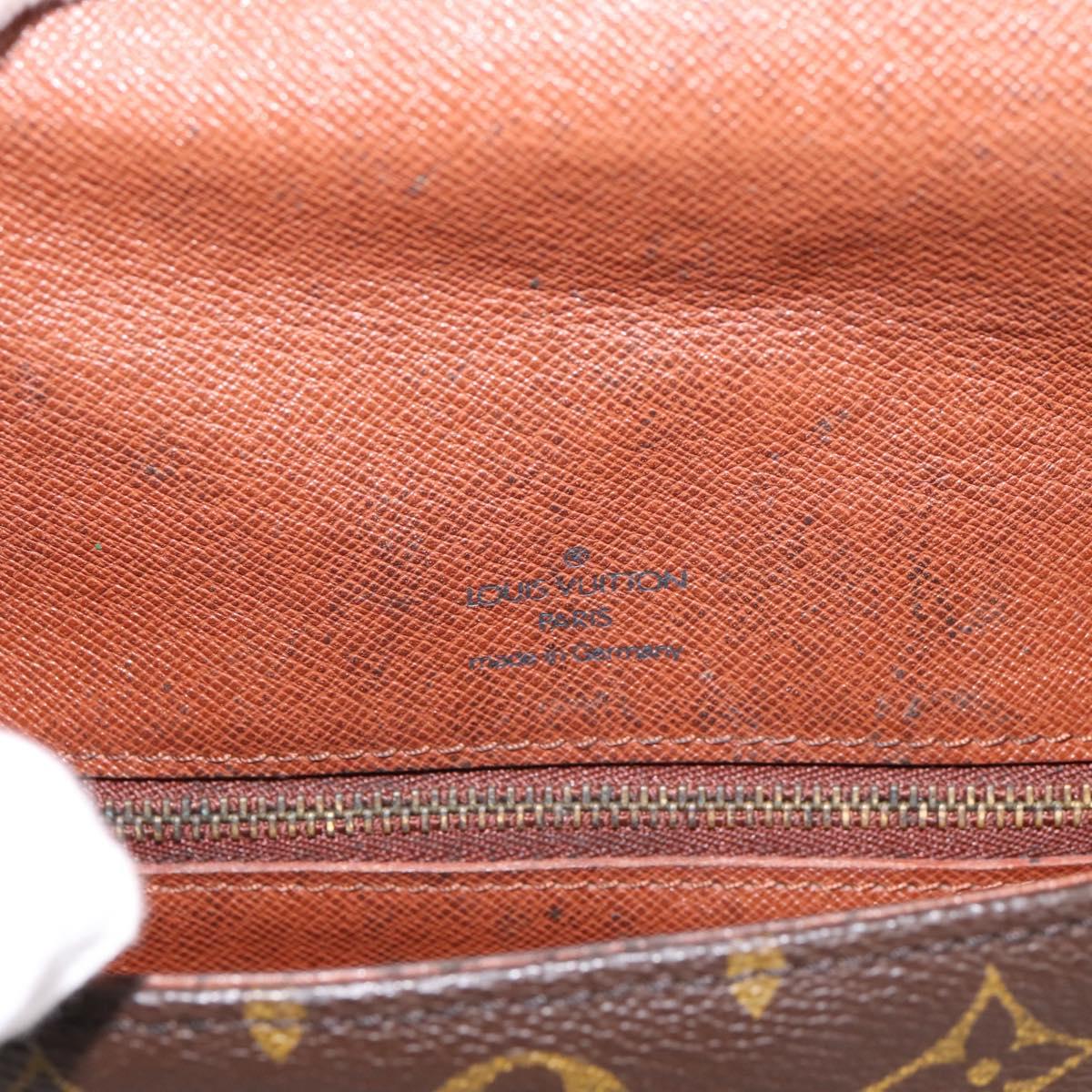LOUIS VUITTON Monogram Saint Cloud MM Shoulder Bag M51243 LV Auth 199536