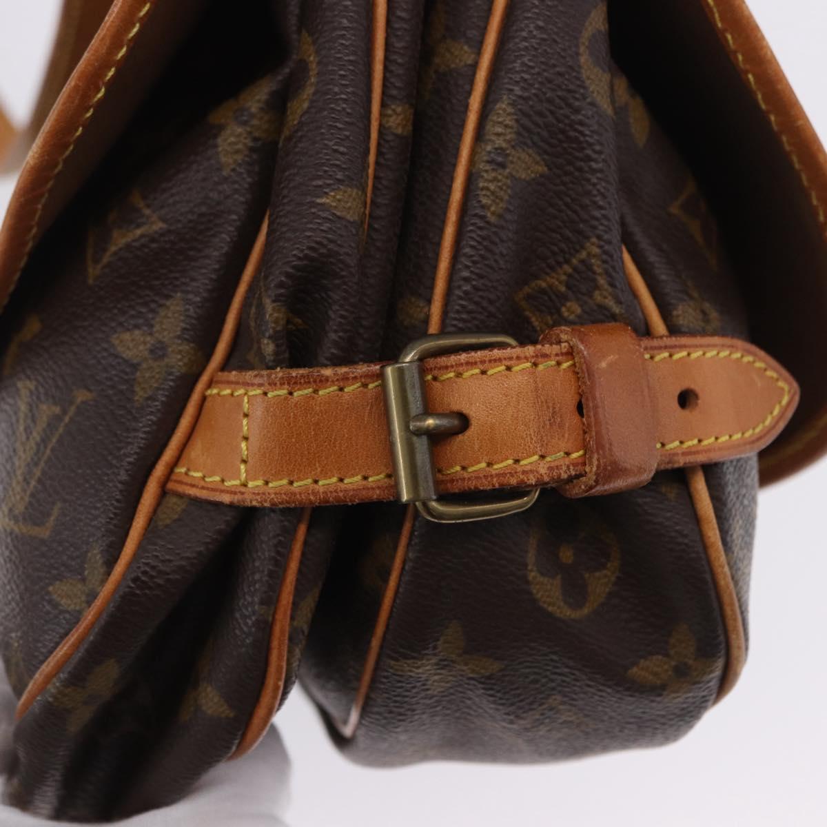 LOUIS VUITTON Monogram Saumur 30 Shoulder Bag M42256 LV Auth 199805A