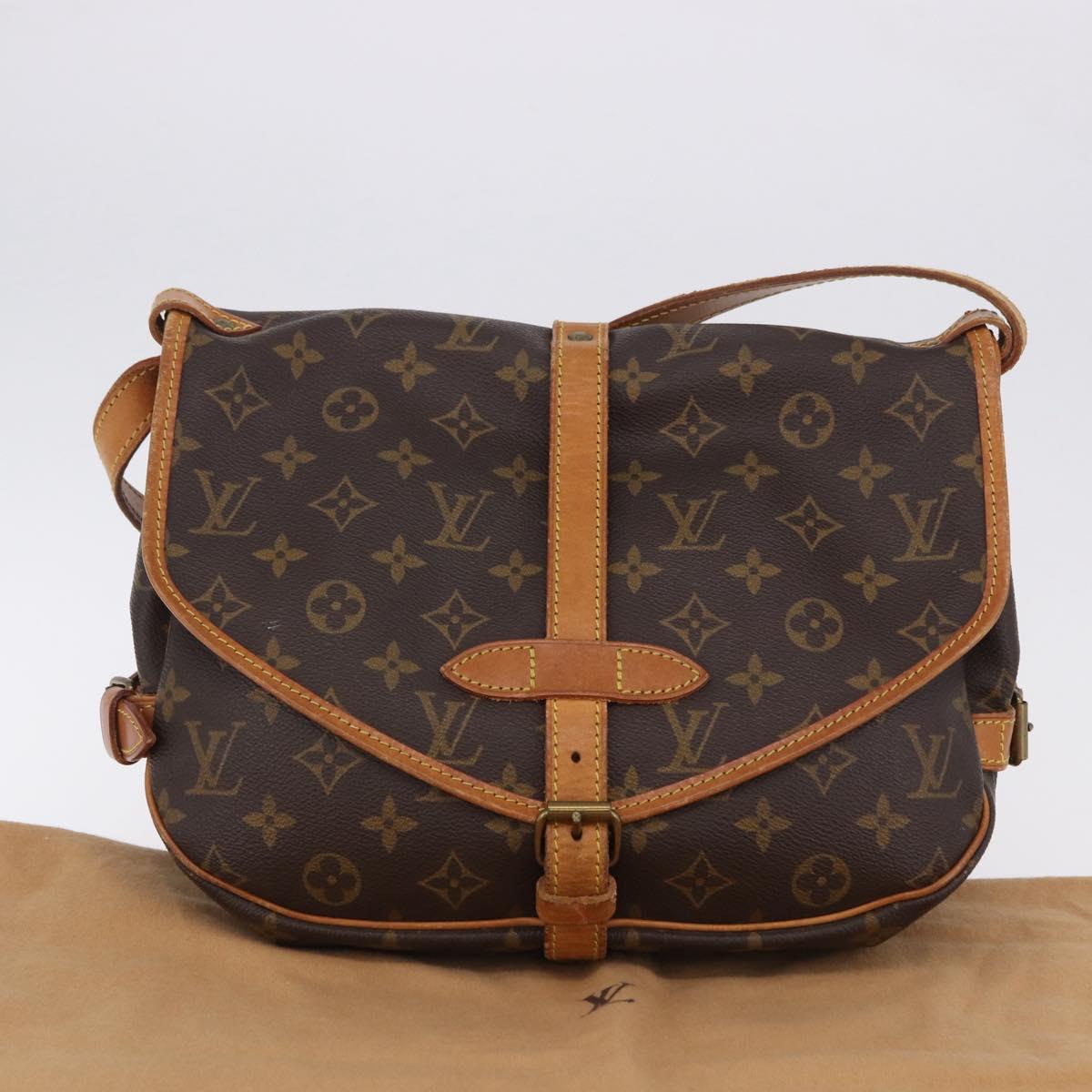 LOUIS VUITTON Monogram Saumur 30 Shoulder Bag M42256 LV Auth 199805A