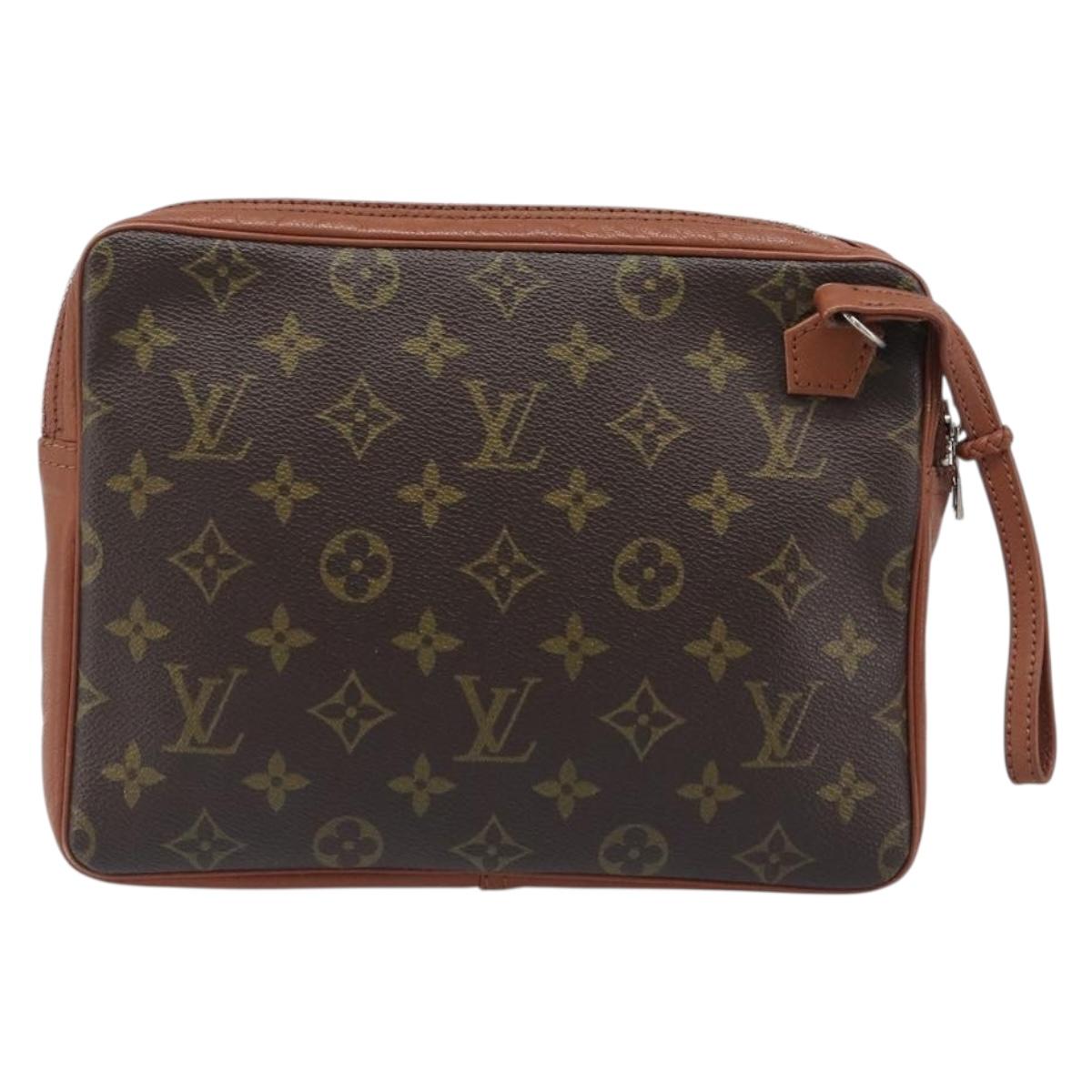 LOUIS VUITTON Monogram Sac Sports Clutch Bag LV Auth 199891A