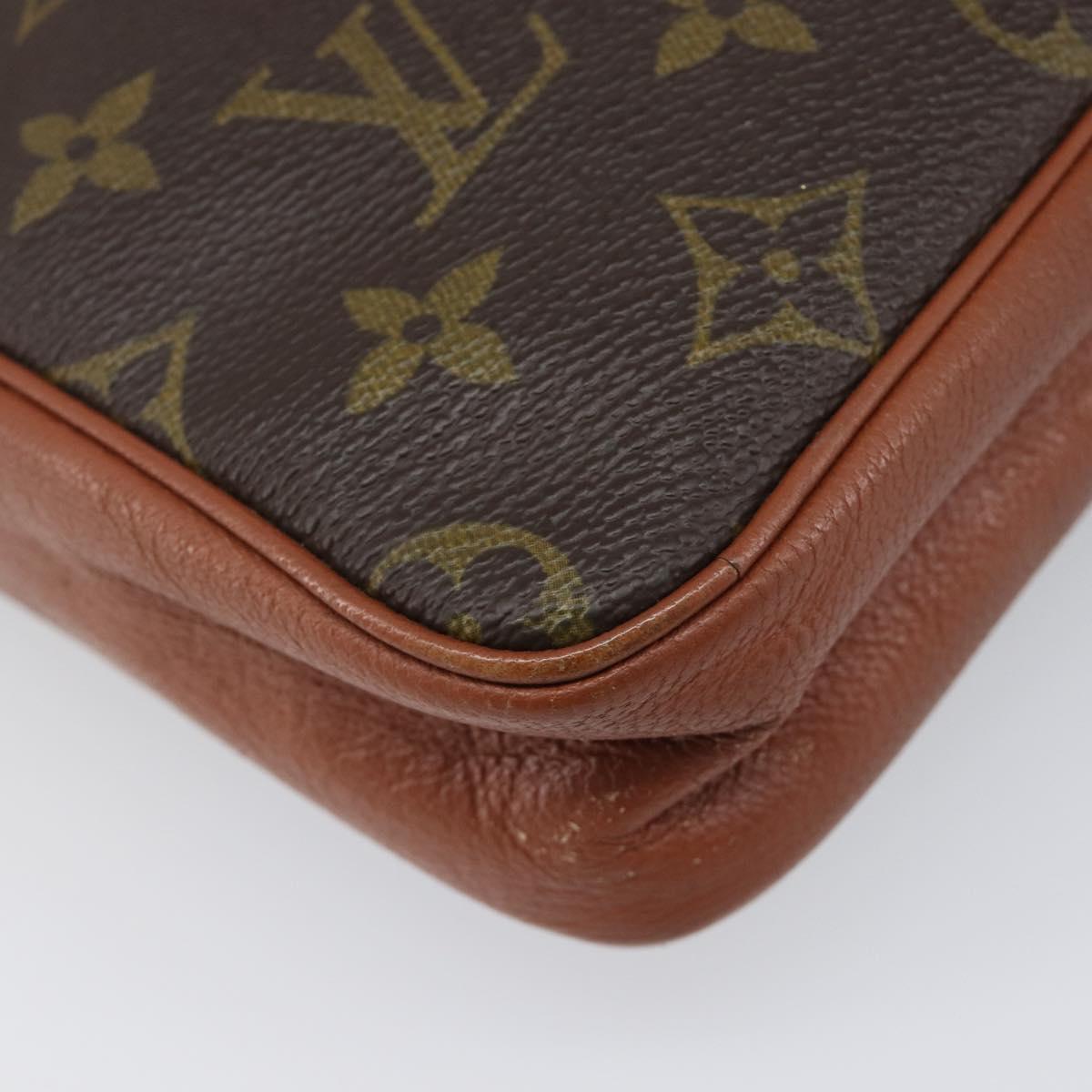LOUIS VUITTON Monogram Sac Sports Clutch Bag LV Auth 199891A