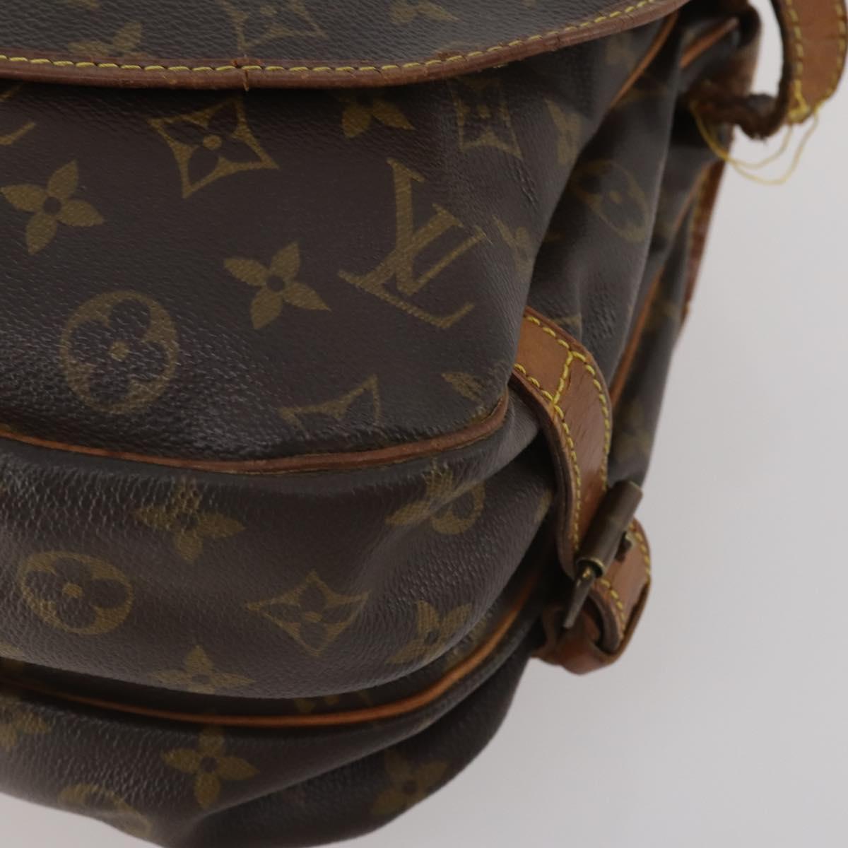 LOUIS VUITTON Monogram Saumur 30 Shoulder Bag M42256 LV Auth 200240