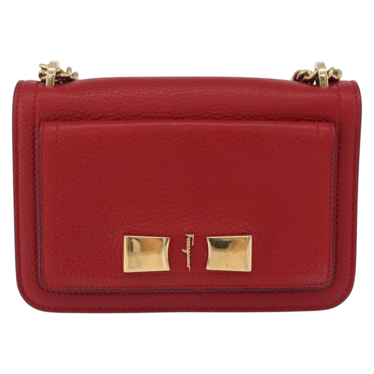 Salvatore Ferragamo Chain Shoulder Bag Leather Red Gold Tone Auth 200367A