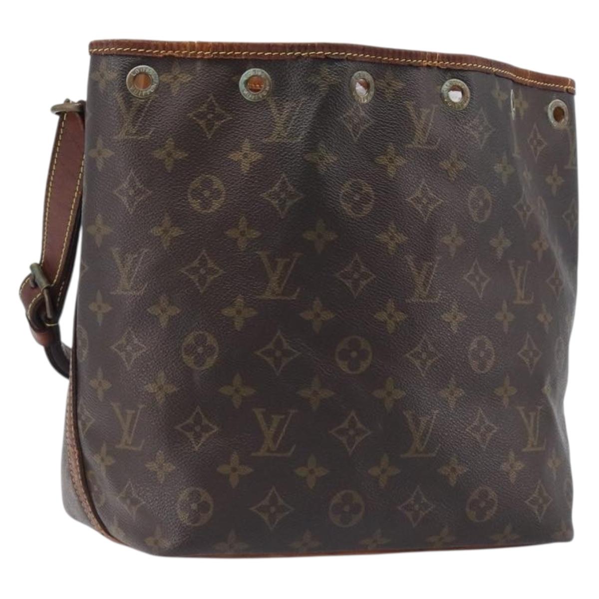 LOUIS VUITTON Monogram Petit Noe Shoulder Bag M42226 LV Auth 200453