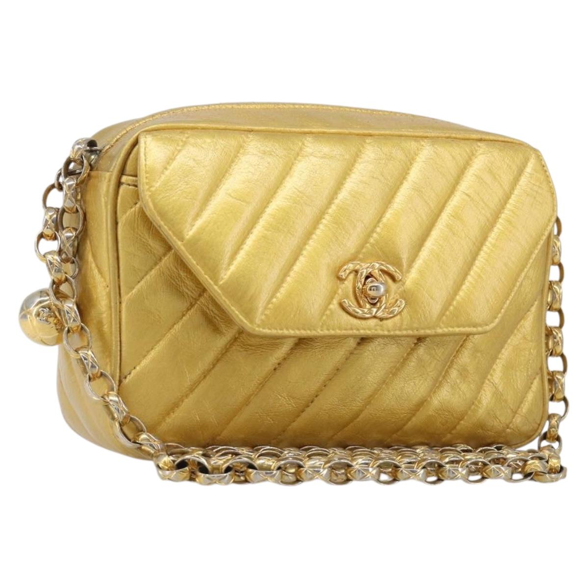 CHANEL Chain Shoulder Bag Leather Gold CC Auth 200713