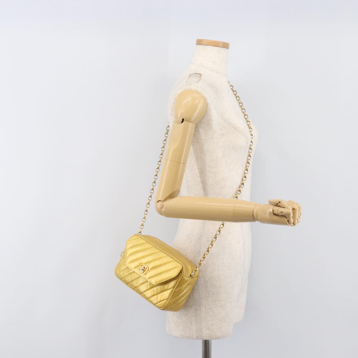 CHANEL Chain Shoulder Bag Leather Gold CC Auth 200713