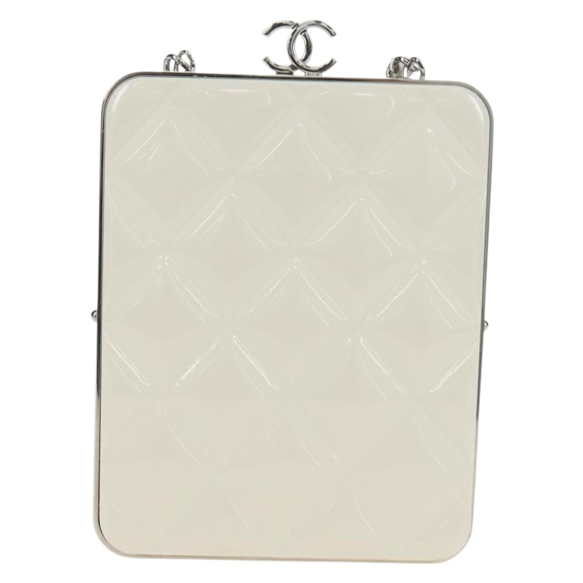 CHANEL Matelasse Chain Shoulder Bag Lamb Skin White Silver CC Auth 200768M