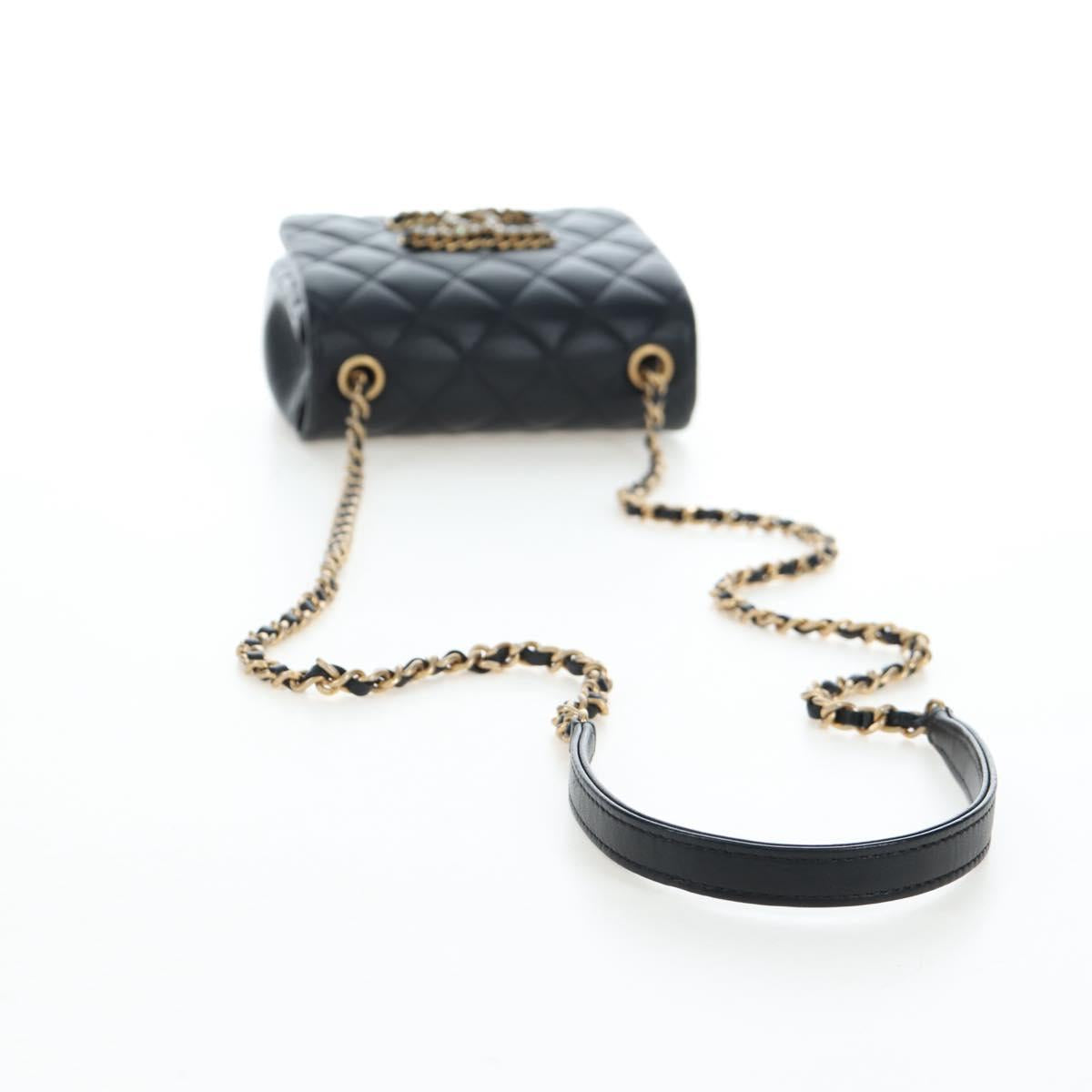 CHANEL Matelasse Chain Shoulder Bag Lamb Skin Black Gold CC Auth 200775SM