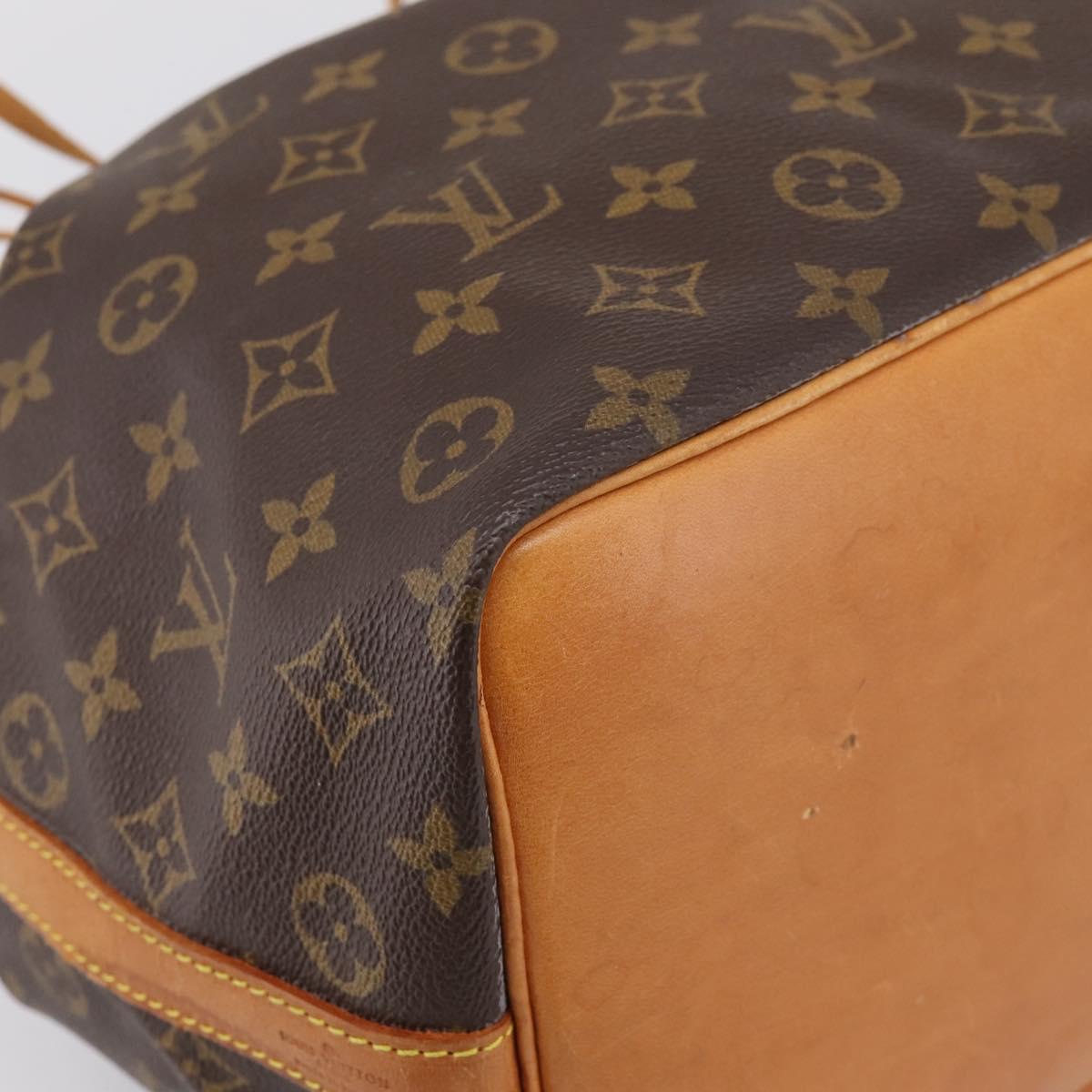 LOUIS VUITTON Monogram Petit Noe Shoulder Bag M42226 LV Auth 200813