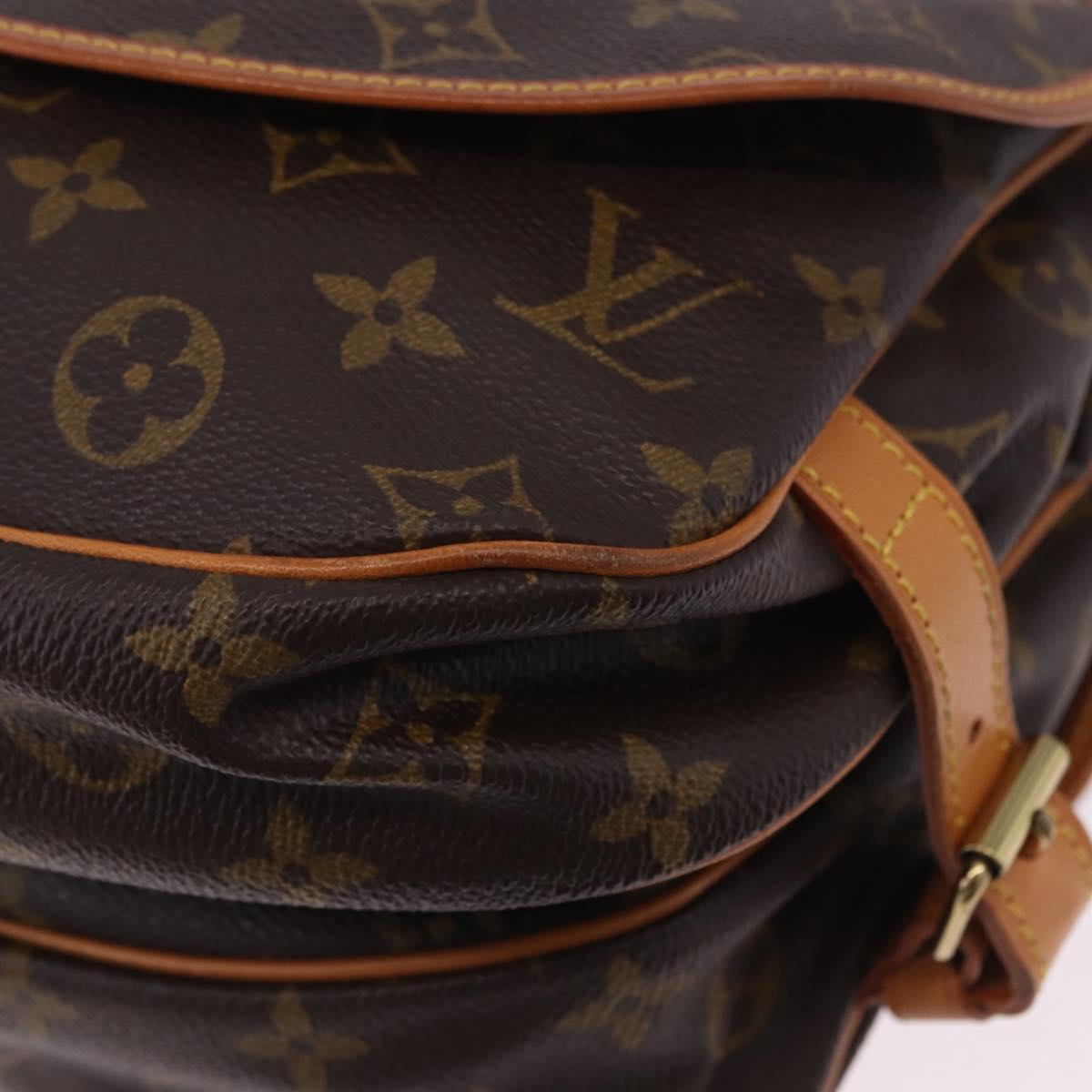 LOUIS VUITTON Monogram Saumur 30 Shoulder Bag M42256 LV Auth 200894V