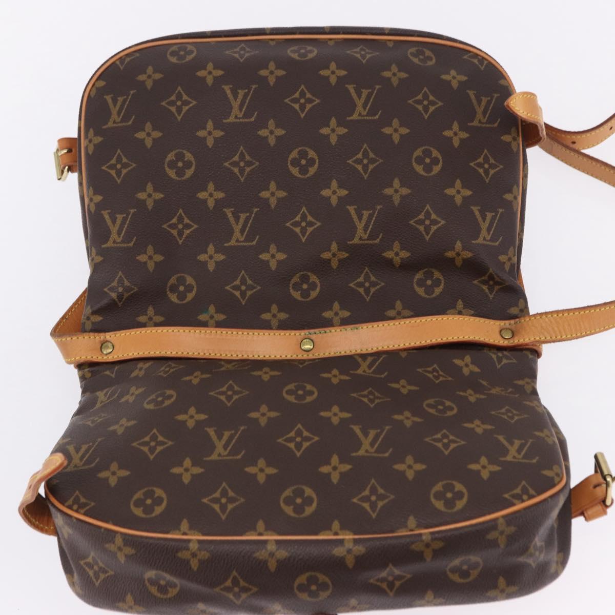 LOUIS VUITTON Monogram Saumur 30 Shoulder Bag M42256 LV Auth 200894V