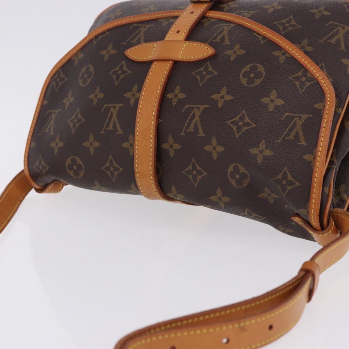 LOUIS VUITTON Monogram Saumur 30 Shoulder Bag M42256 LV Auth 200894V