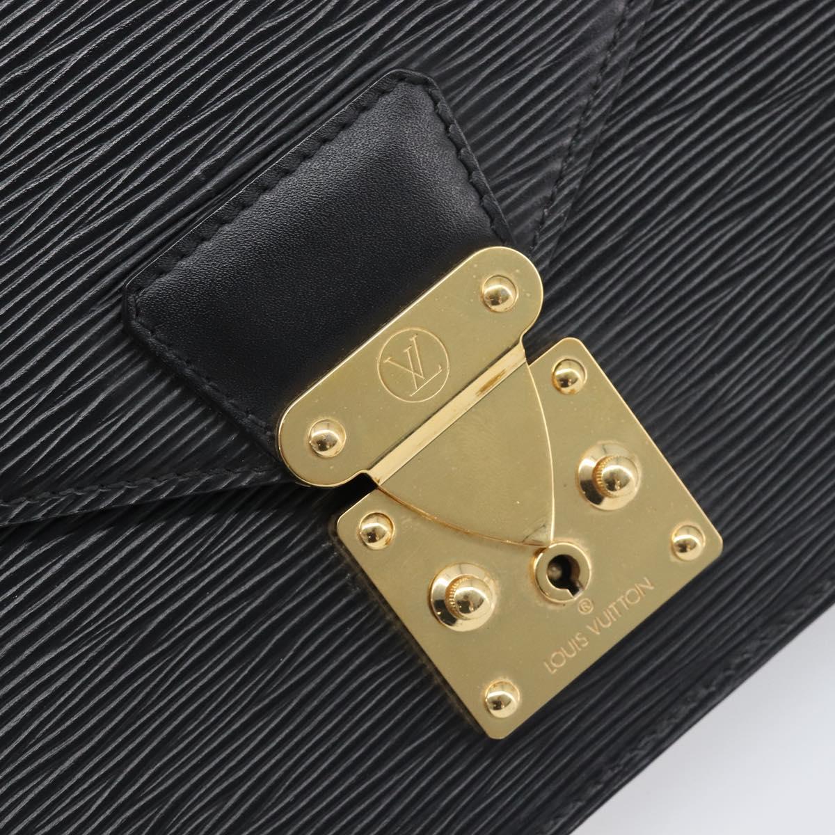 LOUIS VUITTON Epi Serie Dragonne Clutch Bag Black Noir M52612 LV Auth 200921