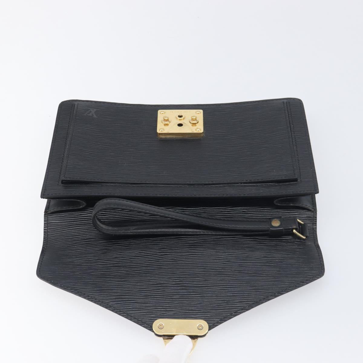 LOUIS VUITTON Epi Serie Dragonne Clutch Bag Black Noir M52612 LV Auth 200921