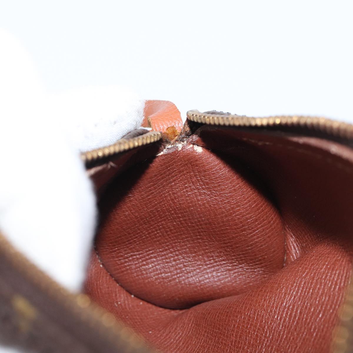 LOUIS VUITTON Monogram Papillon Pouch LV Auth 200931A