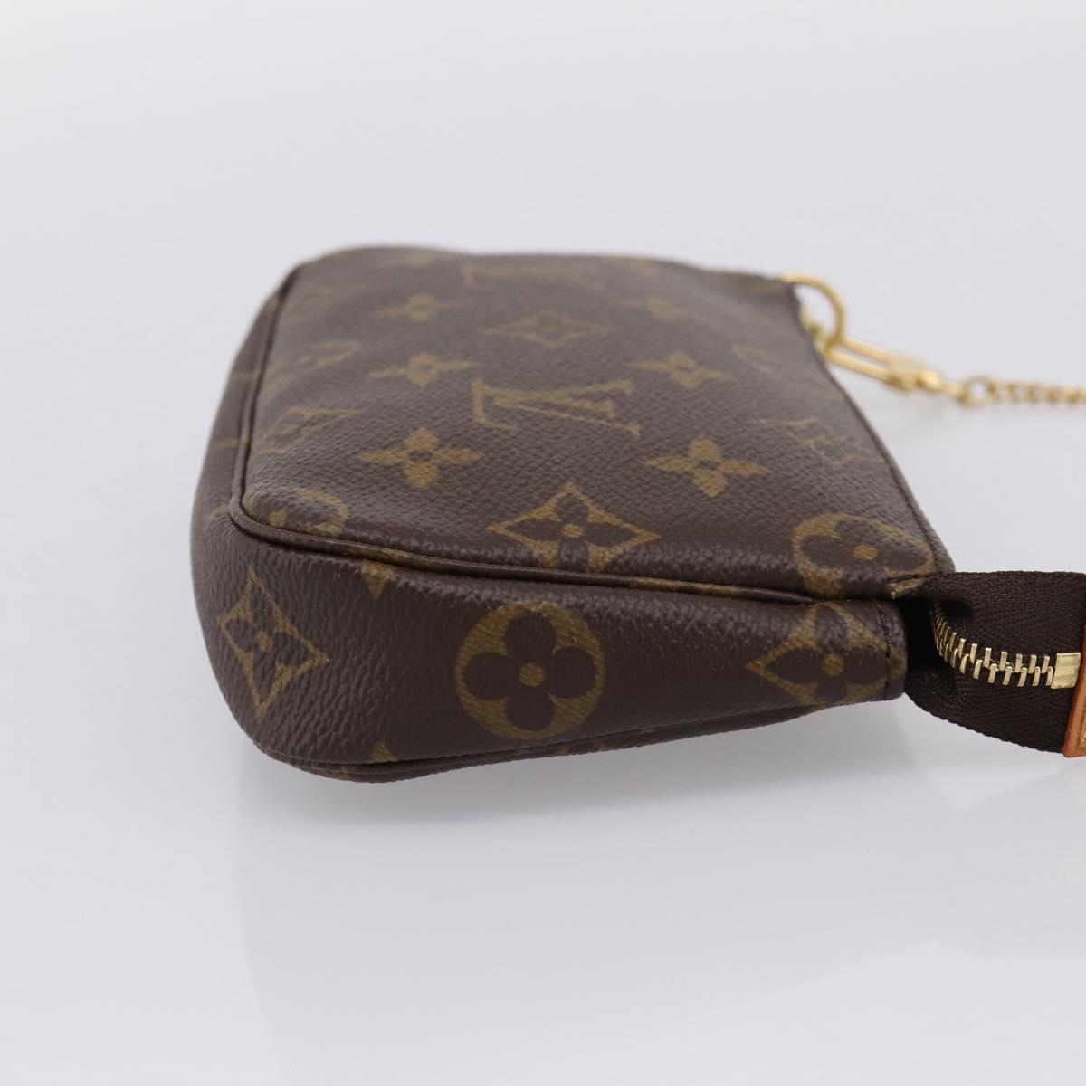 LOUIS VUITTON Monogram Mini Pochette Accessoires Pouch N41667 LV Auth 200984V