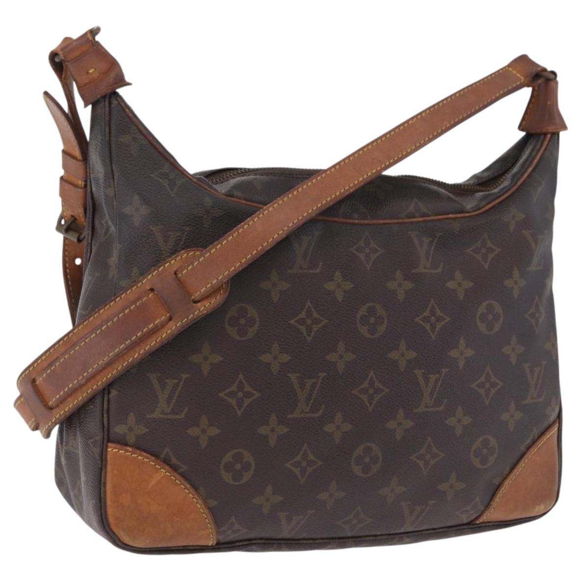 LOUIS VUITTON Monogram Saumur 30 Shoulder Bag M42256 LV Auth 201081