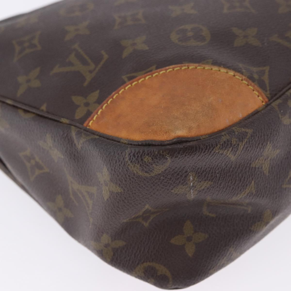 LOUIS VUITTON Monogram Saumur 30 Shoulder Bag M42256 LV Auth 201081