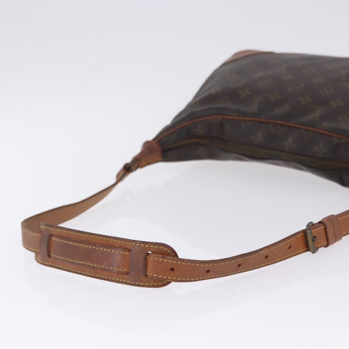 LOUIS VUITTON Monogram Saumur 30 Shoulder Bag M42256 LV Auth 201081
