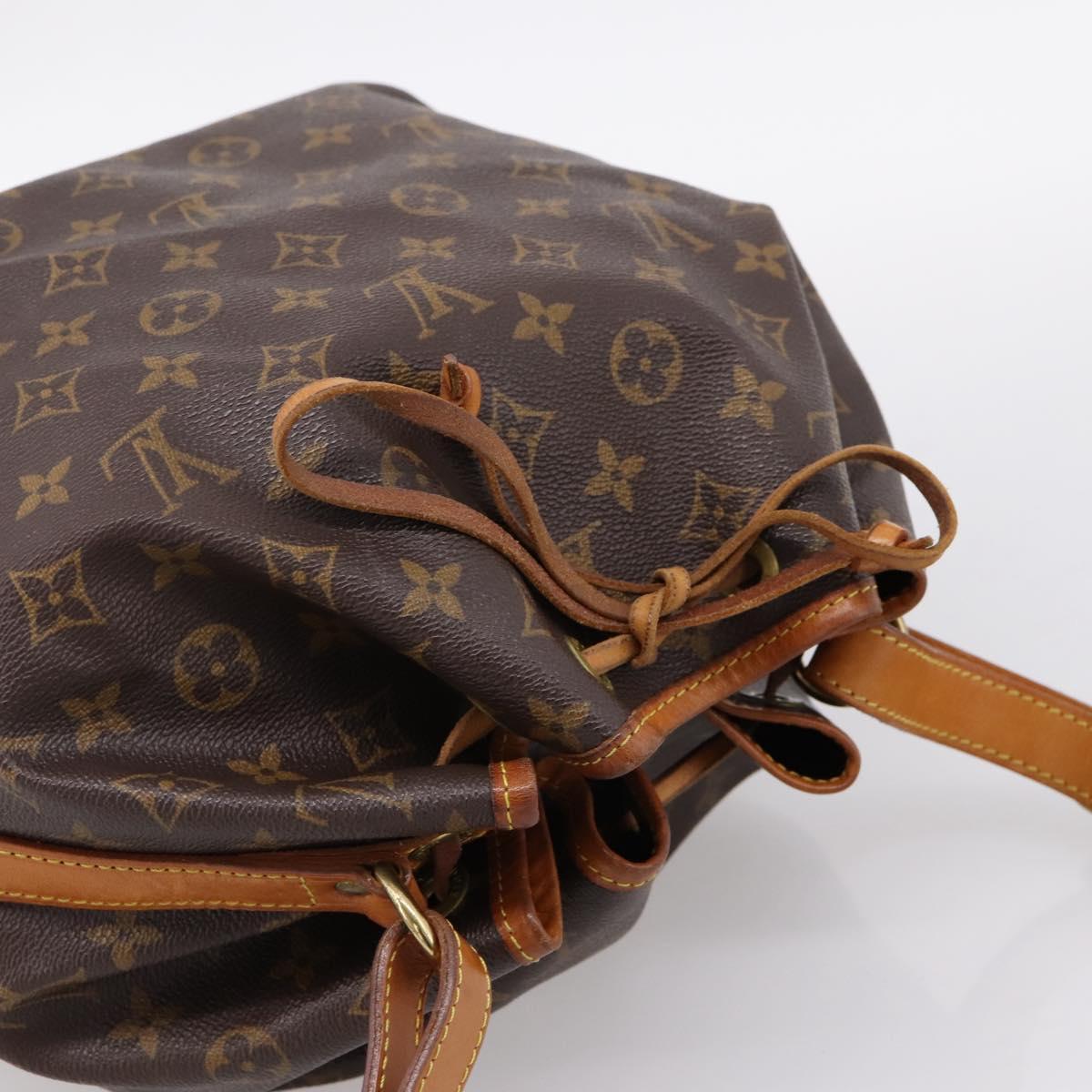 LOUIS VUITTON Monogram Petit Noe Shoulder Bag M42226 LV Auth 201160V