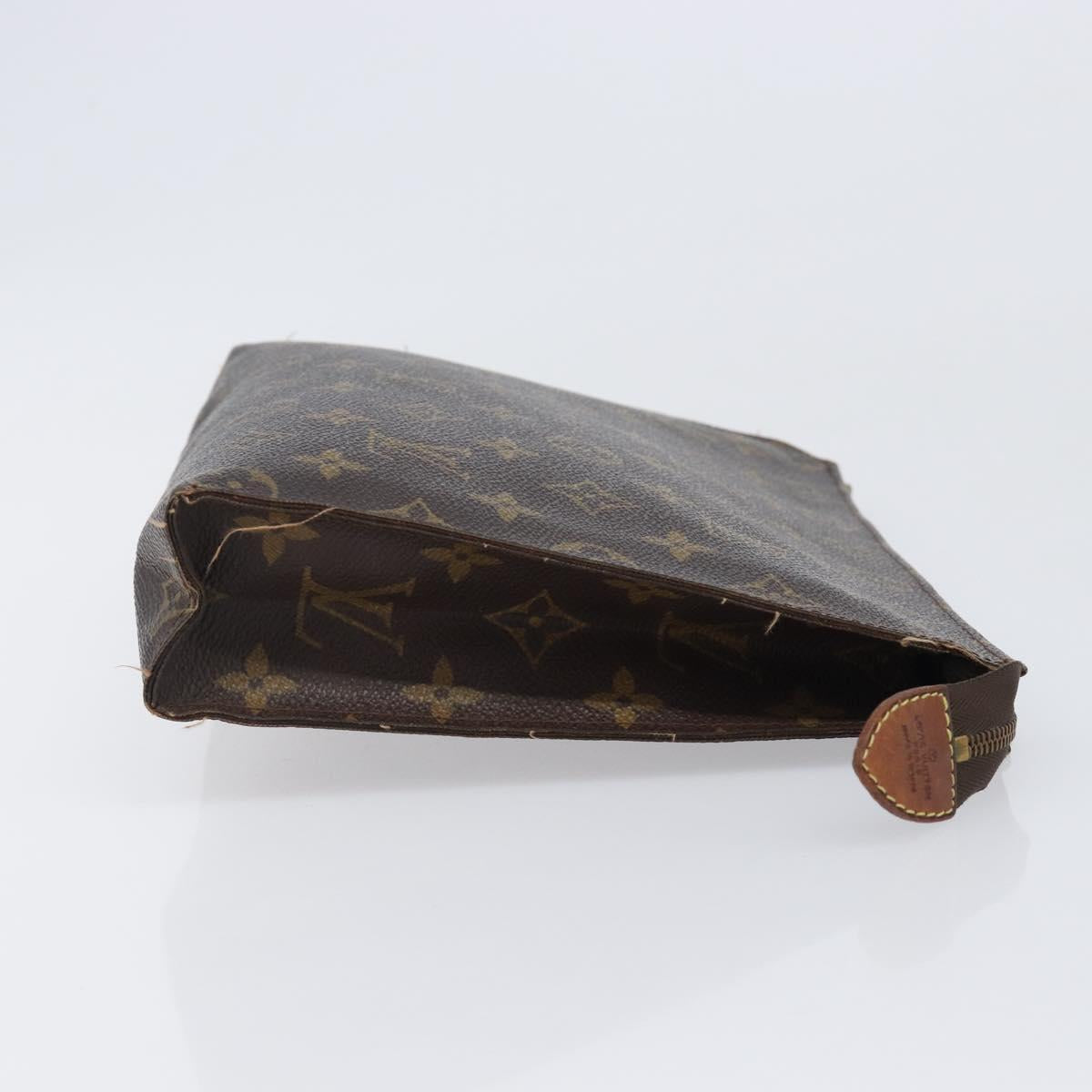 LOUIS VUITTON Monogram Poche Toilette 26 Pouch M47542 LV Auth 201224