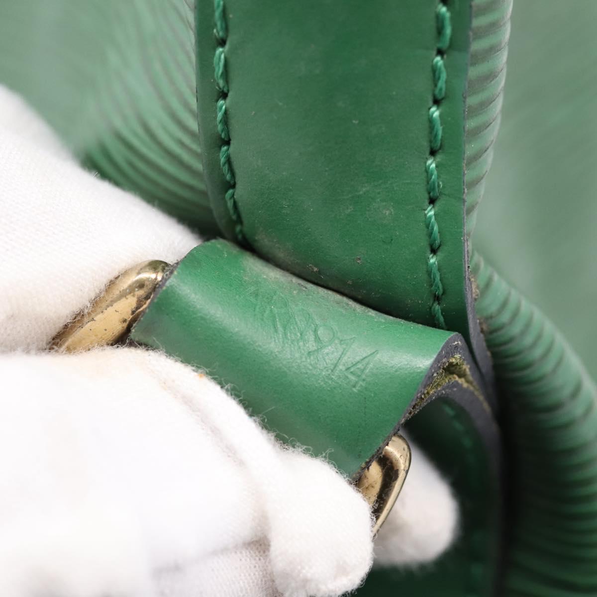 LOUIS VUITTON Epi Petit Noe Shoulder Bag Green M44104 LV Auth 201250A