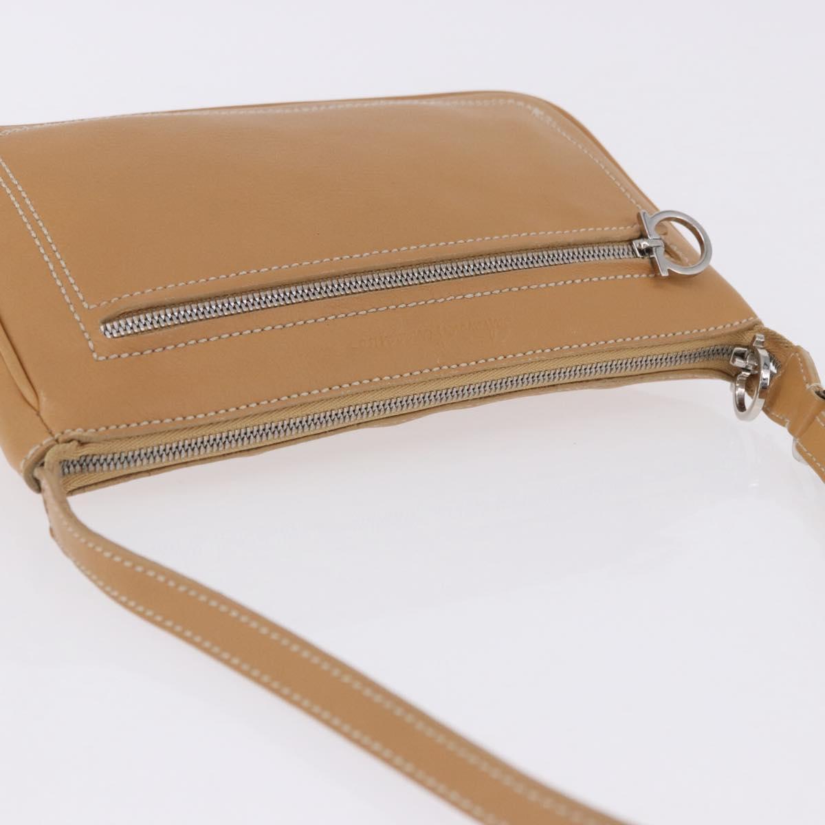 Salvatore Ferragamo Accessory Pouch Leather Beige Silver Auth 201289A