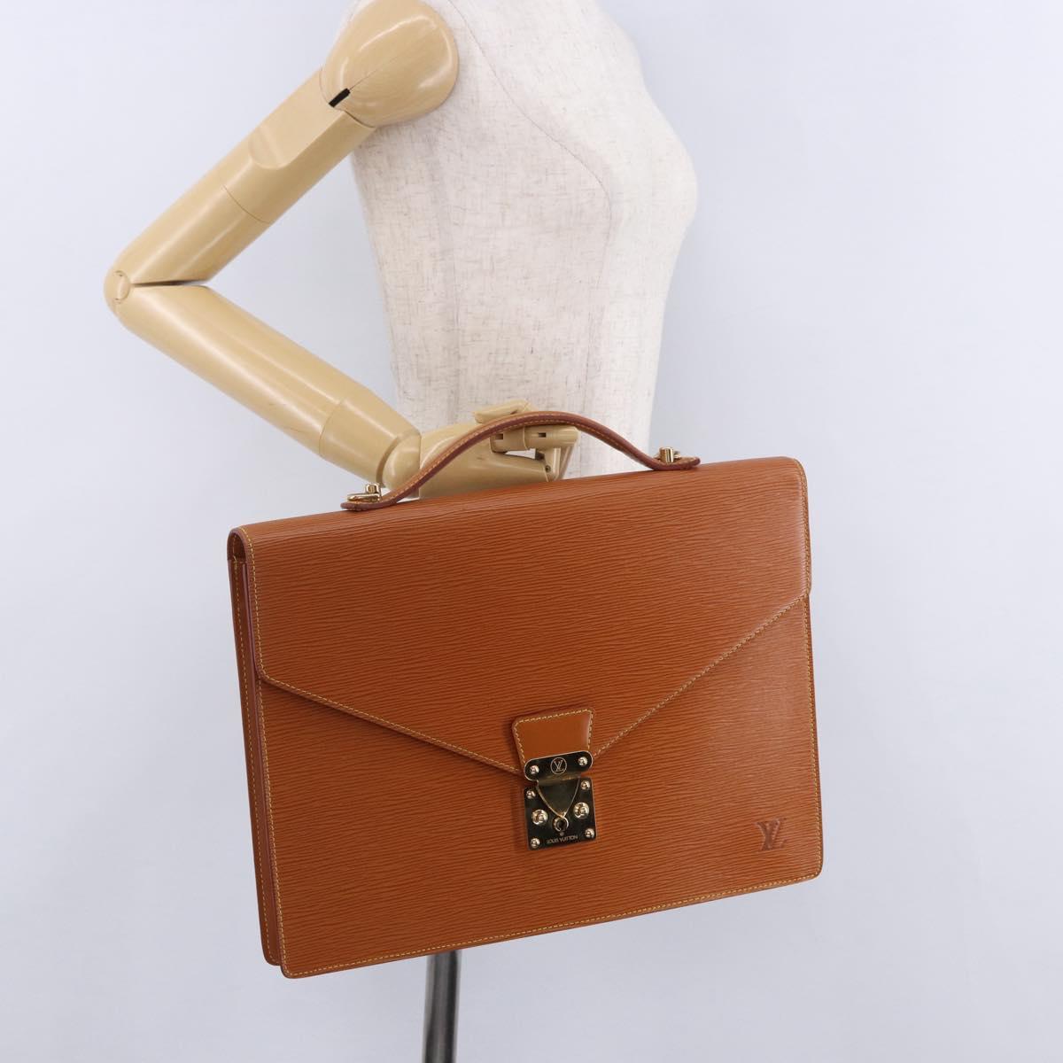 LOUIS VUITTON Epi Porte Documents Bandouliere Zipangu Gold M54468 LV Auth 201296