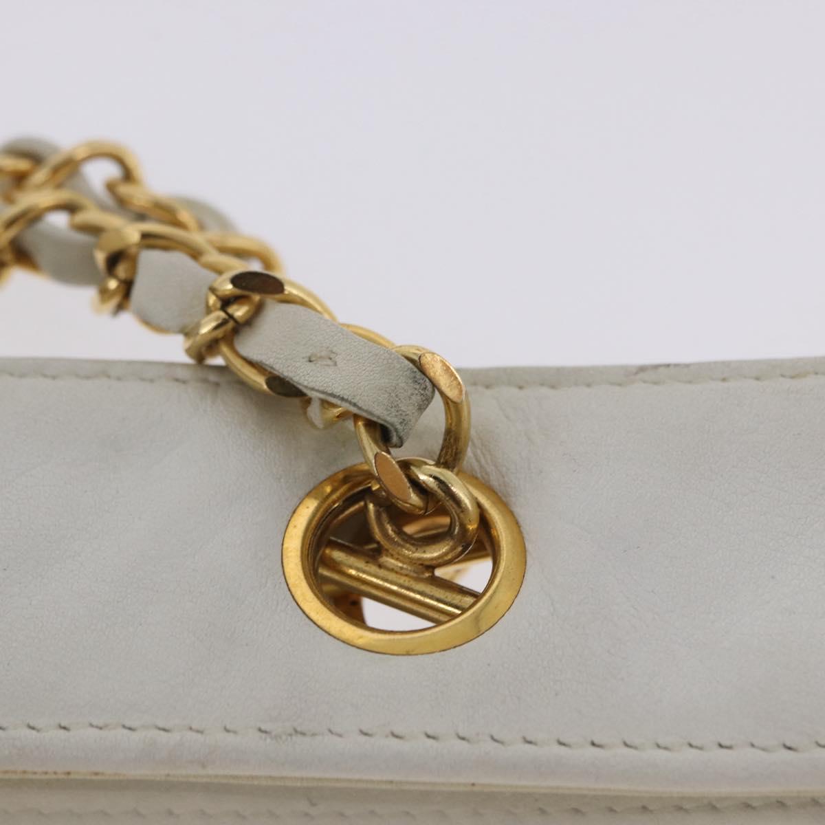 CHANEL Matelasse Chain Shoulder Bag Vinyl White Gold Tone CC Auth 201328
