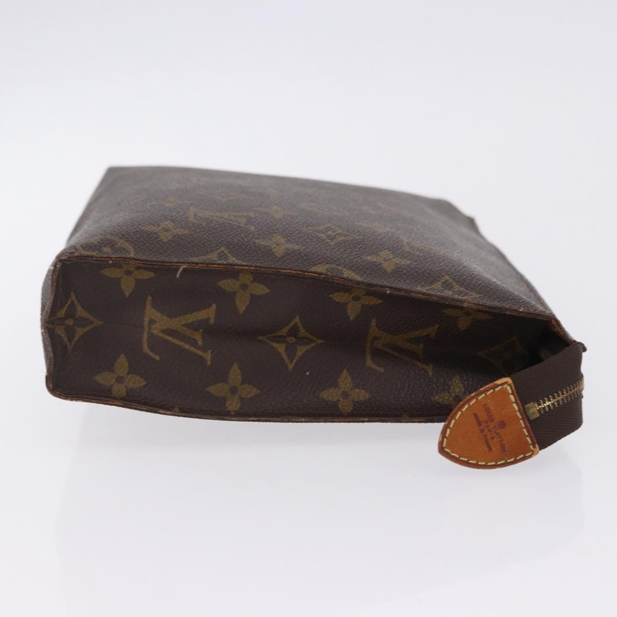 LOUIS VUITTON Monogram Poche Toilette 26 Pouch M47542 LV Auth 201330A