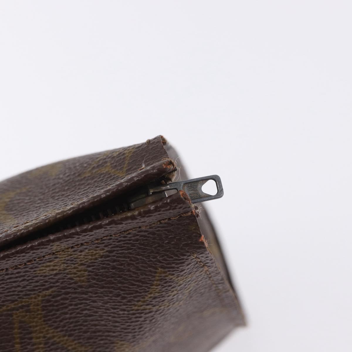 LOUIS VUITTON Monogram Poche Toilette 26 Pouch M47542 LV Auth 201336