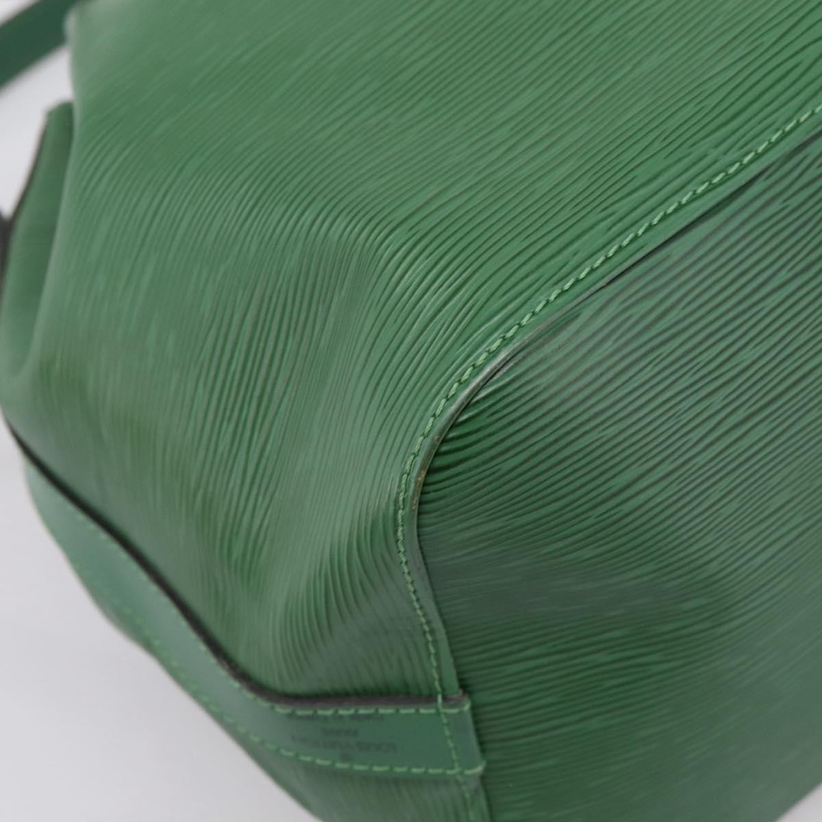 LOUIS VUITTON Epi Petit Noe Shoulder Bag Green M44104 LV Auth 201395V