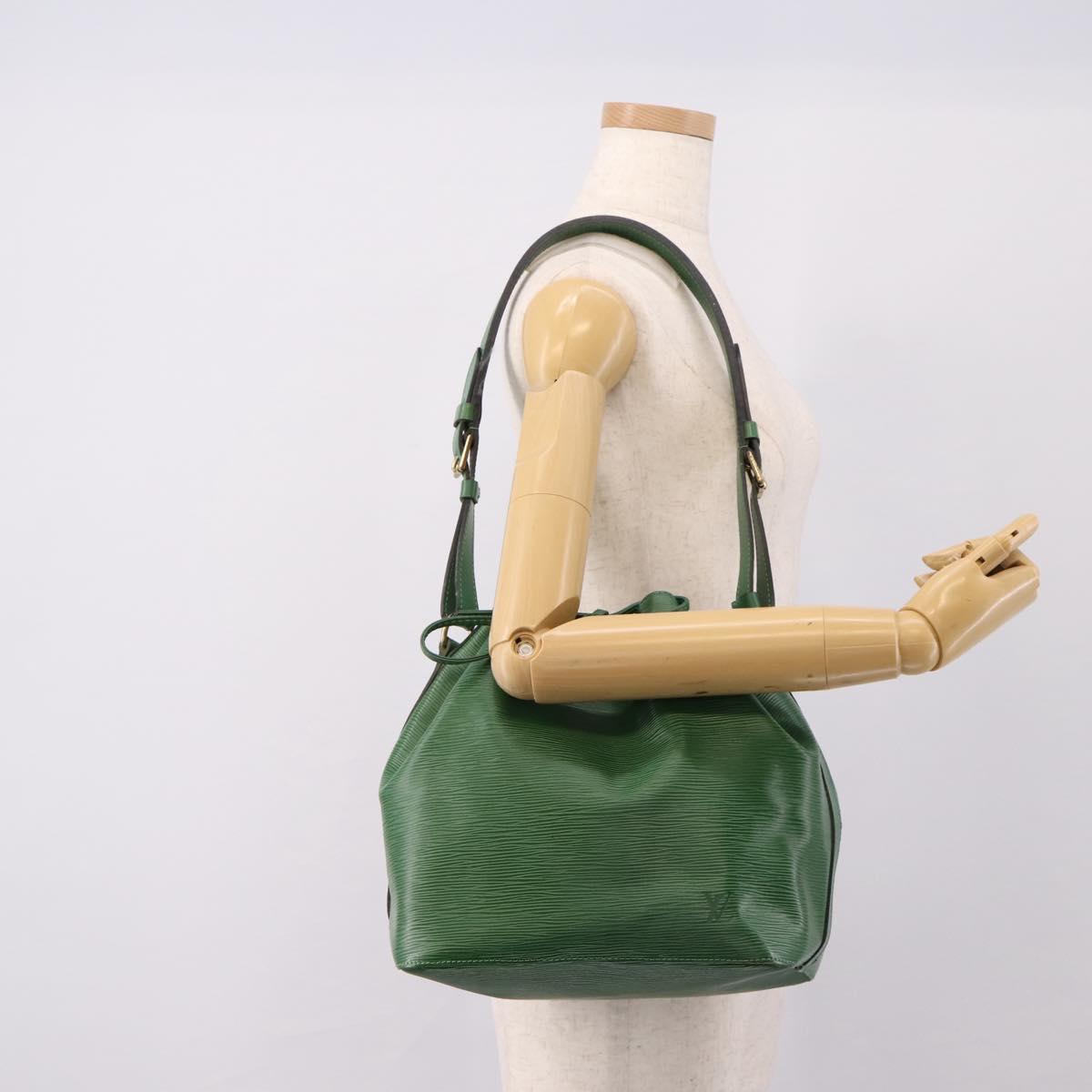 LOUIS VUITTON Epi Petit Noe Shoulder Bag Green M44104 LV Auth 201395V